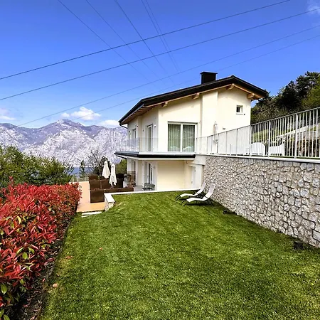 Guardini 2 Apartment Malcesine