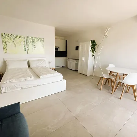 Apartment Guardini 2 *